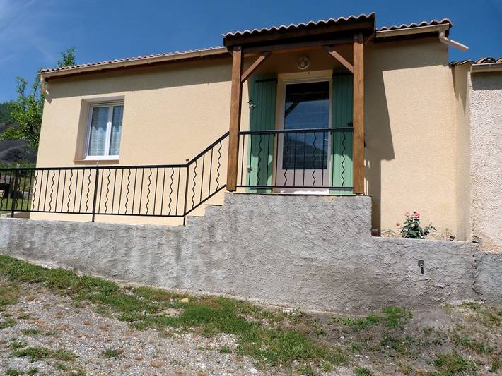 Gîte pour 5 personnes, avec balcon et jardin à La Robine-sur-Galabre - 2
