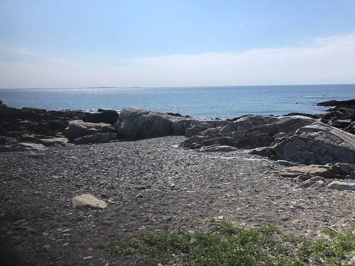 Holiday rental for 2 people, with terrace and pool as well as garden in New Hampshire