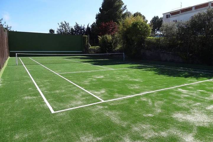 Tenis-Voley-Basquet privado, Piscina Climatizada., Sauna con Aromaterapia in Cubellas, Garraf