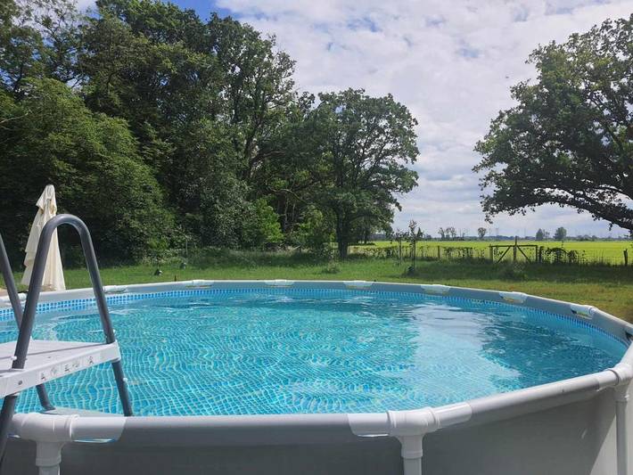 Ferienwohnung für 2 Personen, mit Terrasse und Garten sowie Pool und Ausblick in Nauen - 2