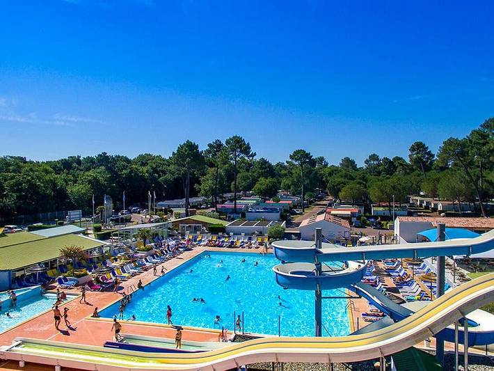 Chalet pour 4 personnes, avec bassin pour enfant, animaux acceptés