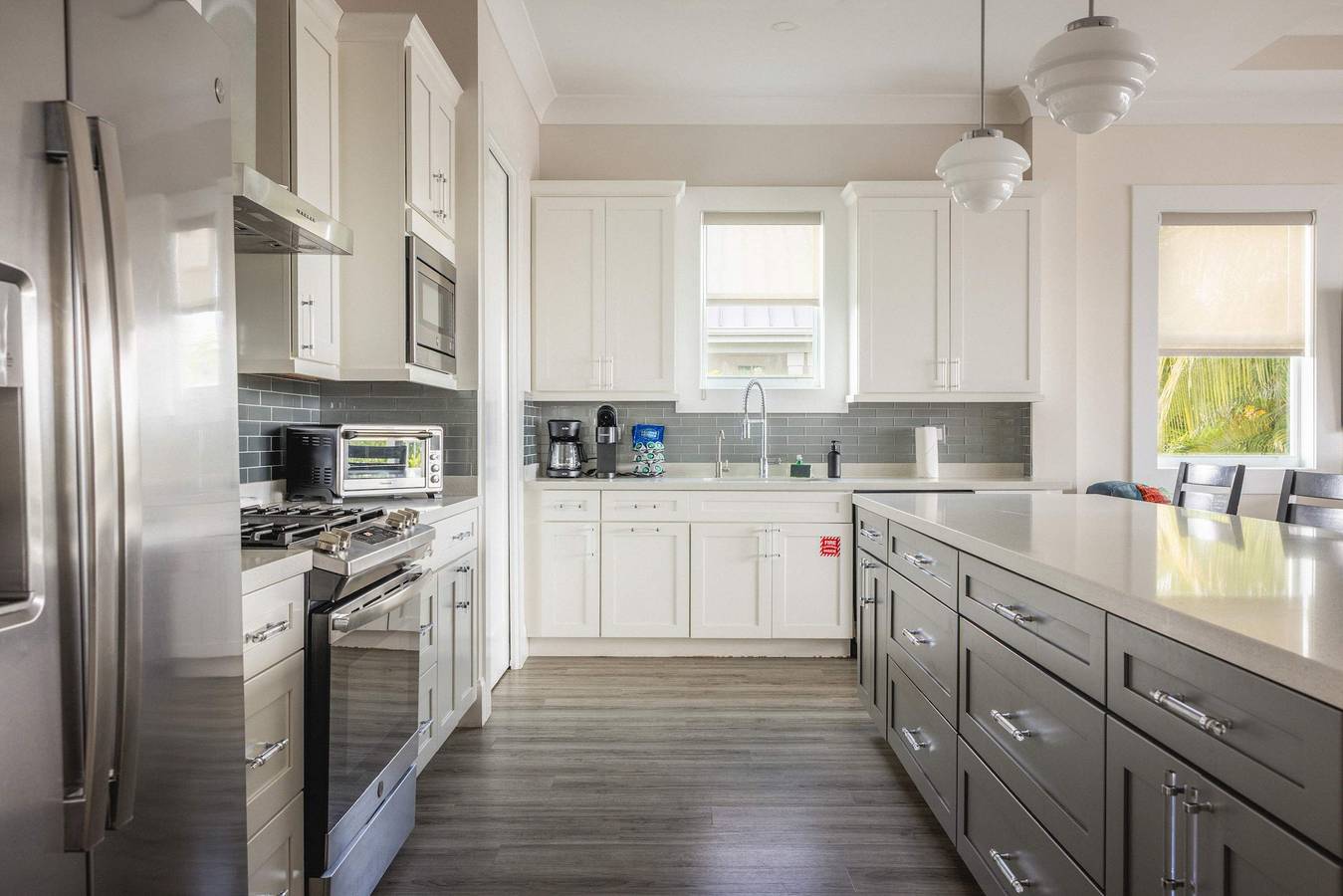 Seagate House by Brightwild Waterfront w Dock in Key Haven, Stock Island