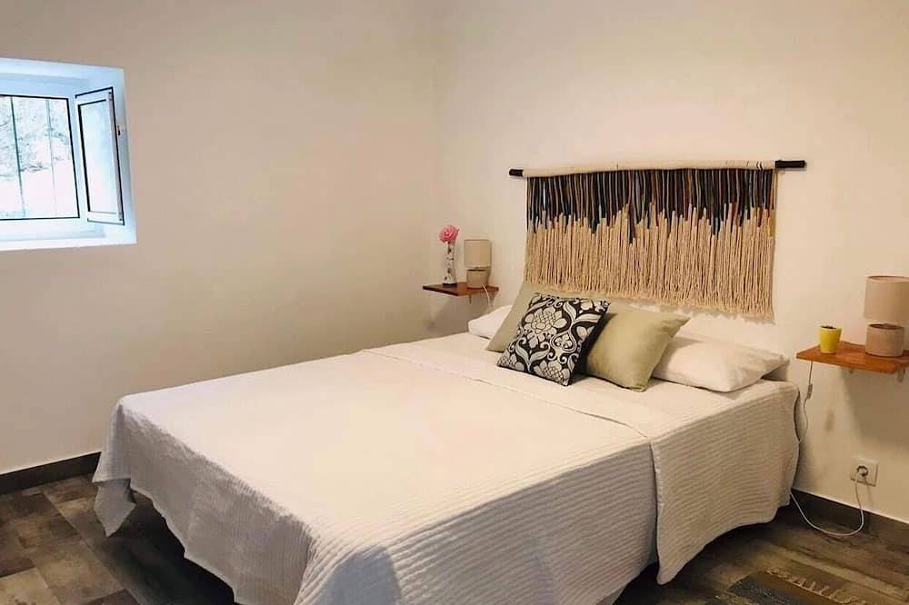 Quinta dos Penedos is a welcoming house, ideal for relaxing and resting! in Sé e São Lourenço, Portalegre District