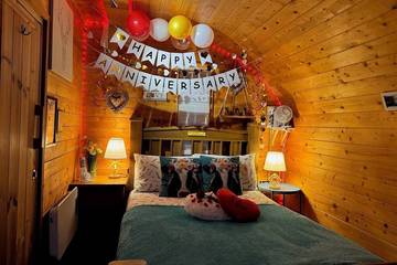 Log Cabin for 2 People in Loch Lomond, Stirling region, Photo 1