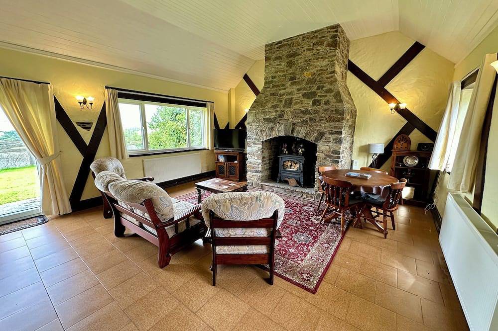 Casa de vacaciones de dos dormitorios en una zona rural tranquila. in Polperro, Cornualles