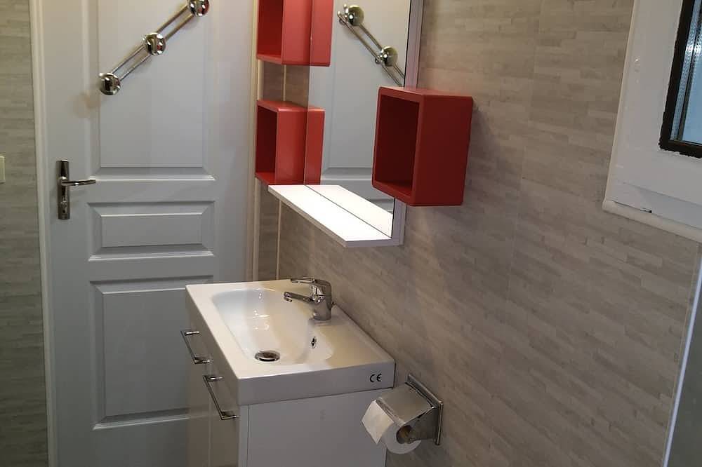 Ganze Wohnung, 17-Apartment-Eigenes Badezimmer-Familie-Bergblick in Saint-Jorioz, Parc naturel régional du Massif des Bauges