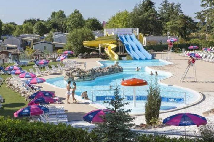 Location de vacances pour 6 personnes, avec terrasse et piscine à Onzain - 3