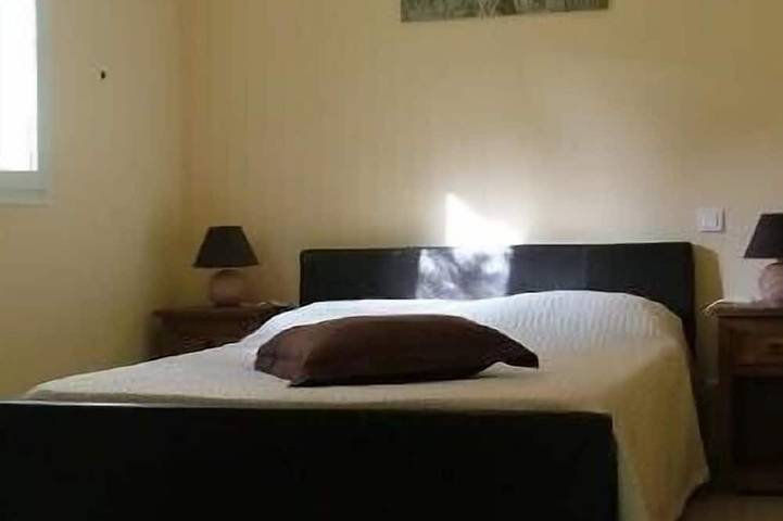 Location de vacances pour 4 personnes, avec jardin et piscine à Petreto-Bicchisano - 3