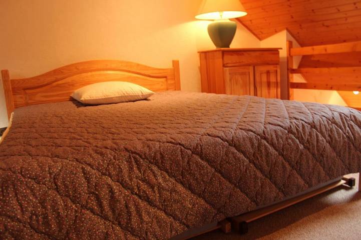 Ganze Wohnung, Schönes Chalet-Stil Doppelhaus im Zentrum von Cauterets ruhig und hell in Cauterets, Nationalpark Pyrenäen