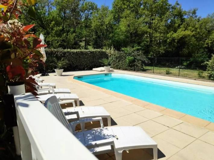 Location de vacances pour 13 personnes, avec jardin à Saignon - 3