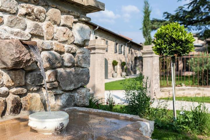 Hôtel pour 2 personnes, avec sauna et vue ainsi que piscine et jardin, animaux acceptés à Régnié-Durette - 4