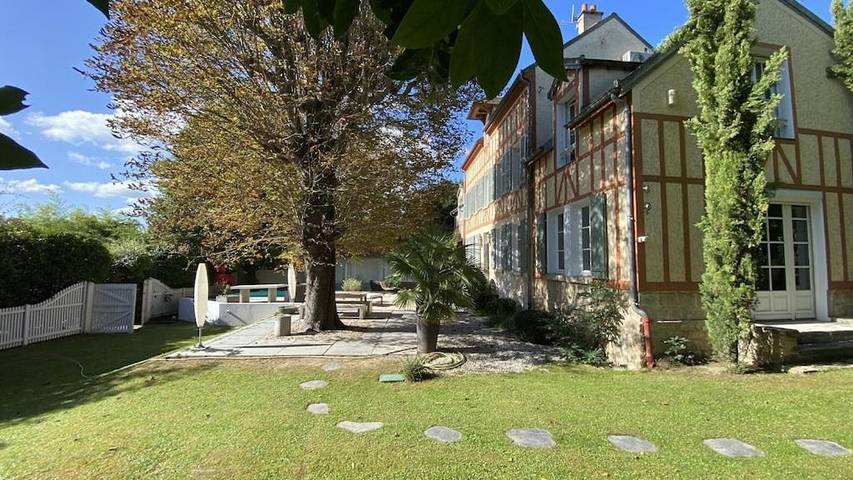 Villa pour 10 personnes, avec vue ainsi que jardin et piscine dans Yvelines - 4