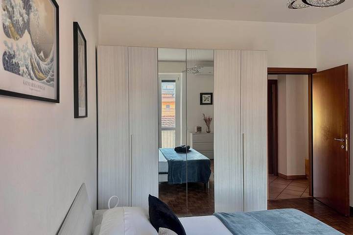 Appartement entier, Spacious apartment just a stone's throw from downtown in Arona (Lago Maggiore), Commune de Arona
