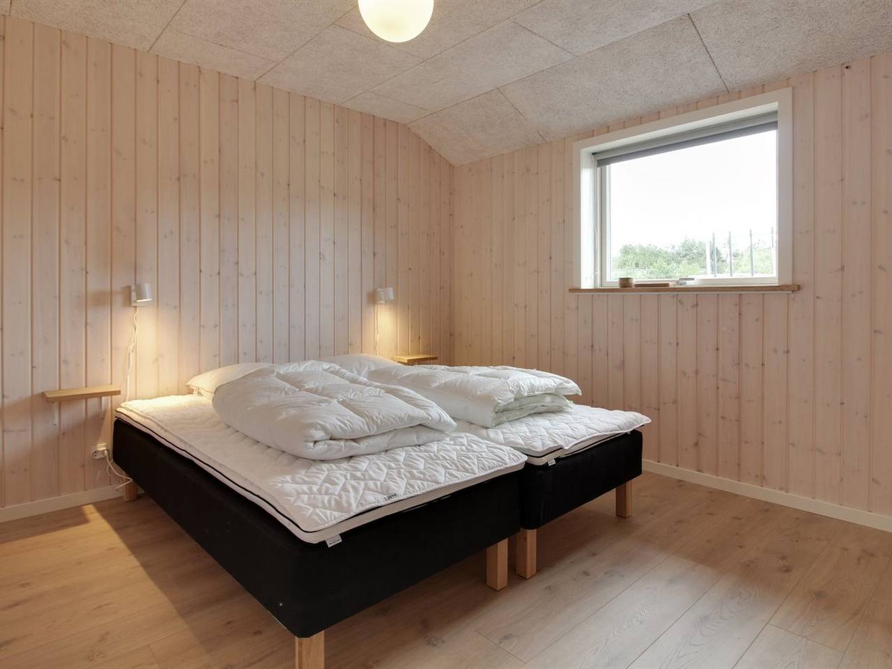 "Anuk" - 2.3km from the sea in Sønderstrand, Tagholm
