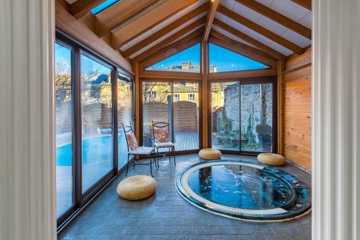 Maison de vacances pour 4 personnes, avec Jacuzzi ainsi que Piscine et Sauna