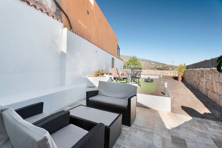 Casa rural con piscina para 4 personas, con jardín en Tenerife - 2