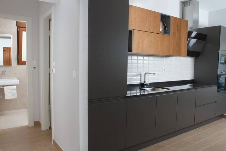Villa pour 6 personnes, avec vue ainsi que piscine et jardin à Slatine - 4