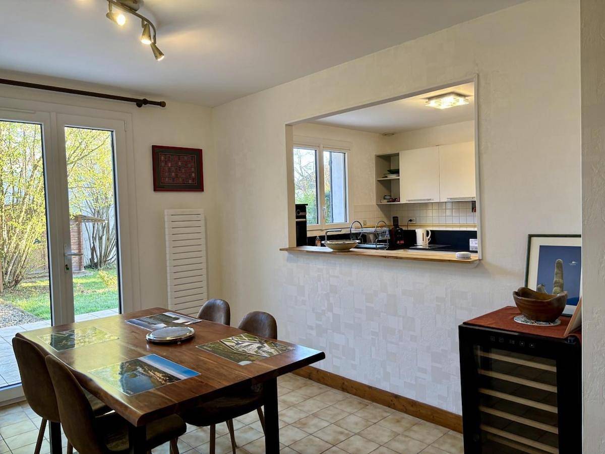 Three-Bedroom House in Amboise, Région de Tours