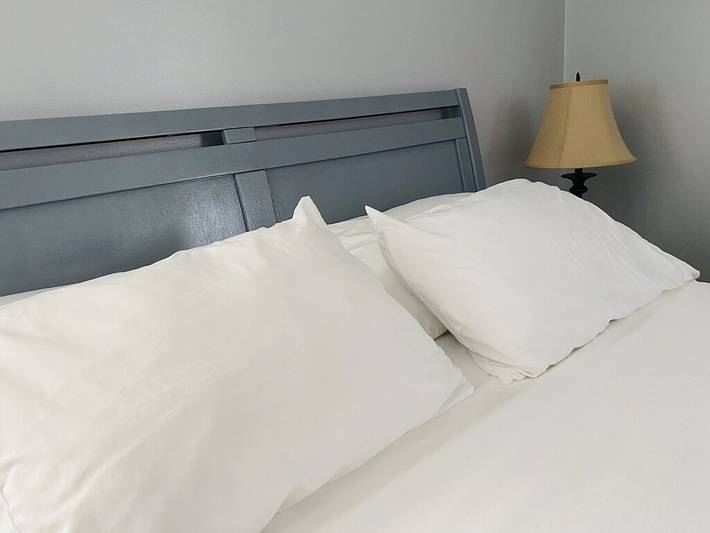 Vacation rental for 7 people, with yard and terrace in West Columbia