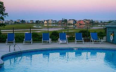 Hôtel pour 4 personnes, avec jardin ainsi que jacuzzi et piscine, adapté aux familles à Ogunquit