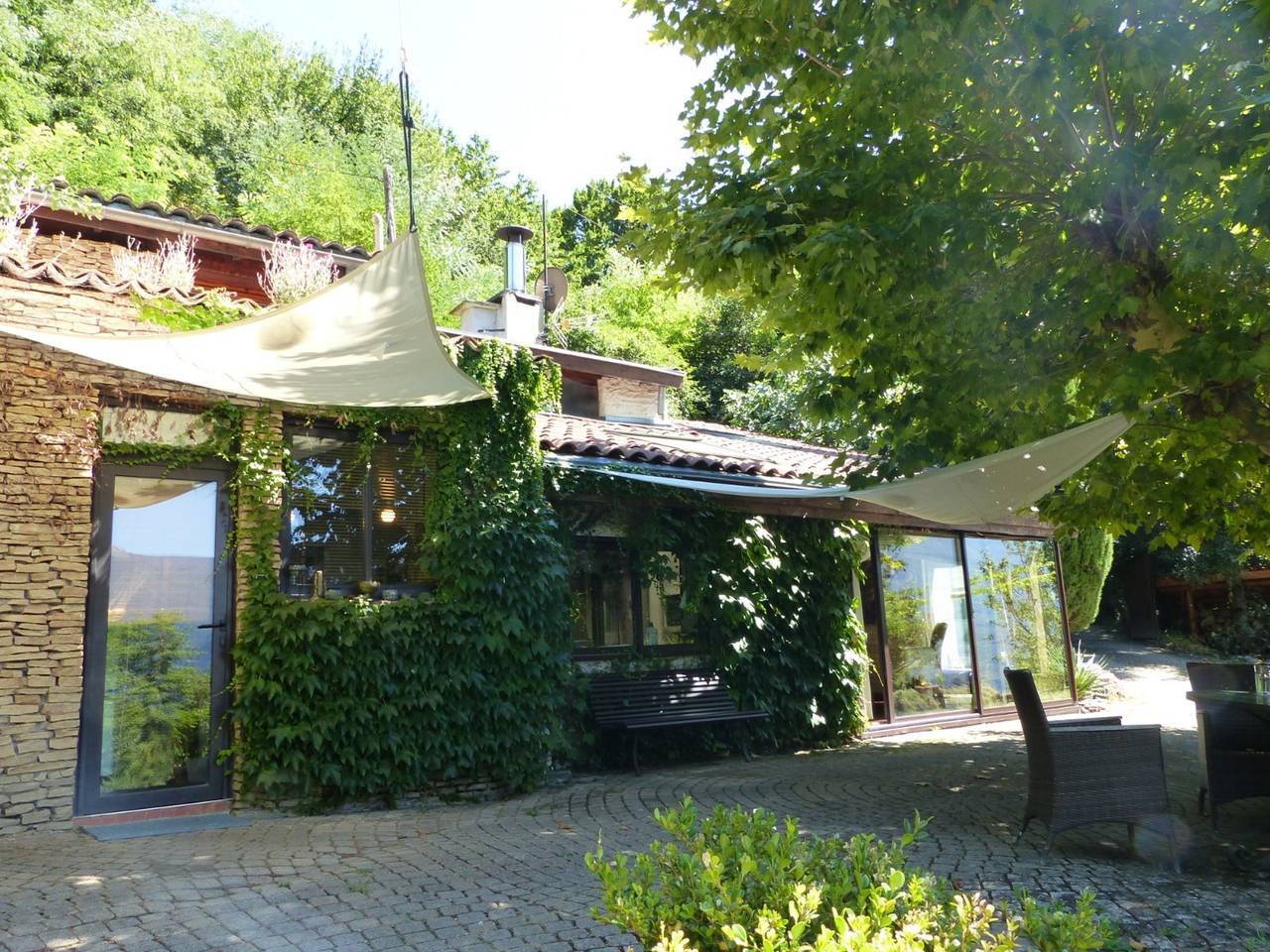 House "Saint Martin Le Vinoux" with Mountain View, Sauna & Wi-Fi in Saint-Martin-le-Vinoux, Isère