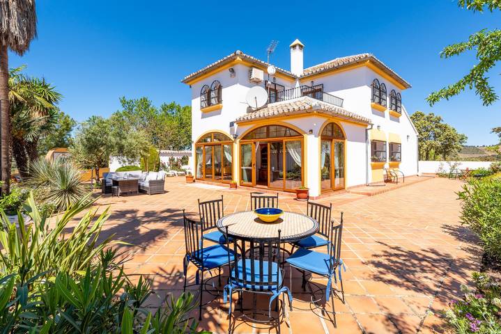 Chalet para 7 personas, con Balcón y Jardín en Loja - 3