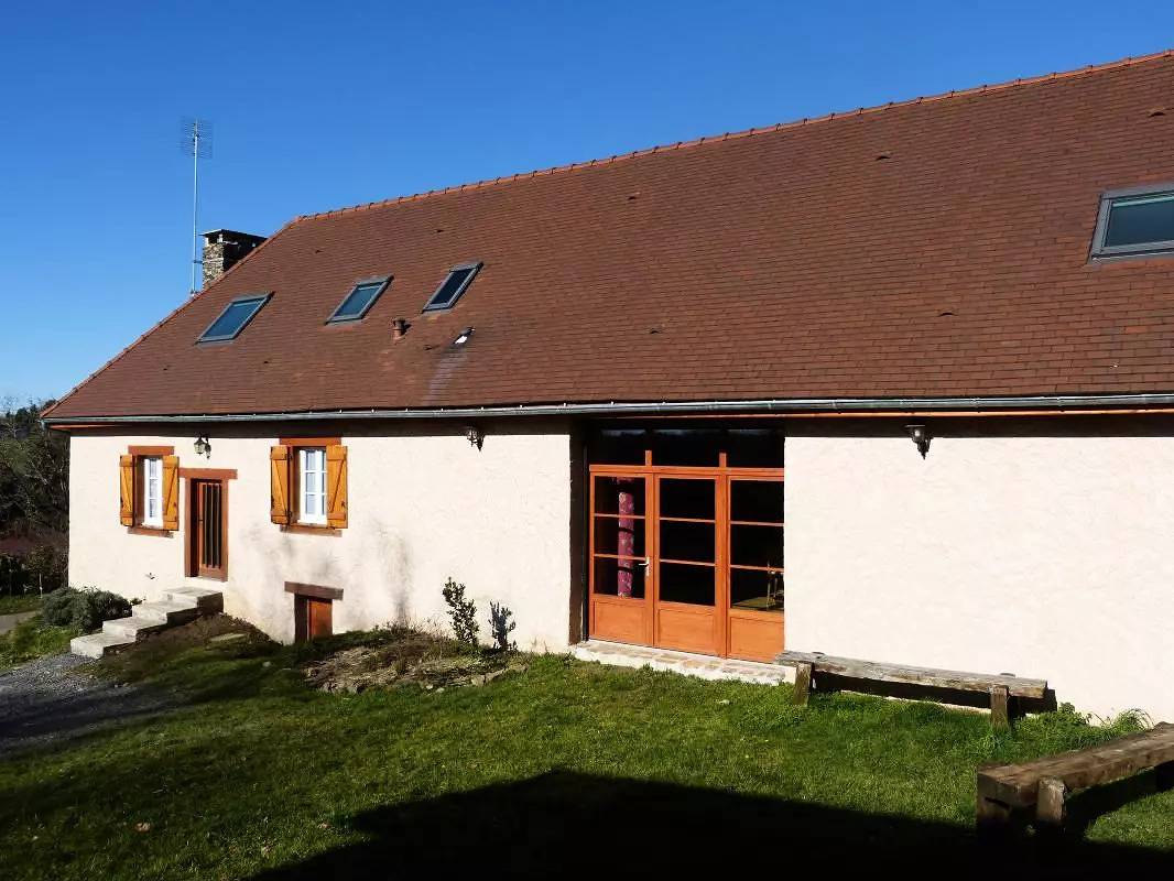 Gîte de France 8 personnes in Saint-Martin-Sepert, Région de Brive-la-Gaillarde