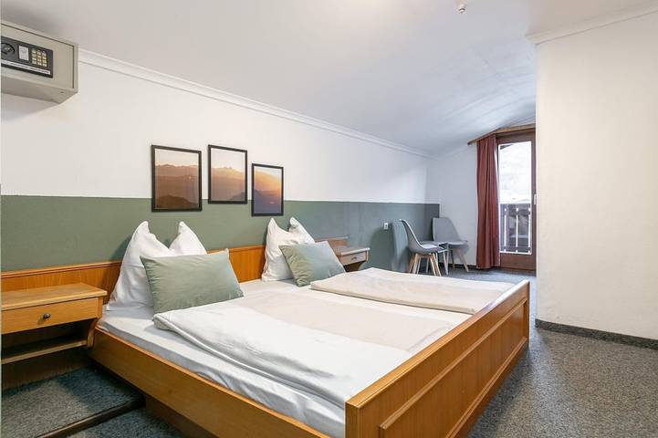 Ferienhaus für 34 Personen, mit Balkon und Sauna sowie Garten, mit Haustier in Kirchberg in Tirol - 4