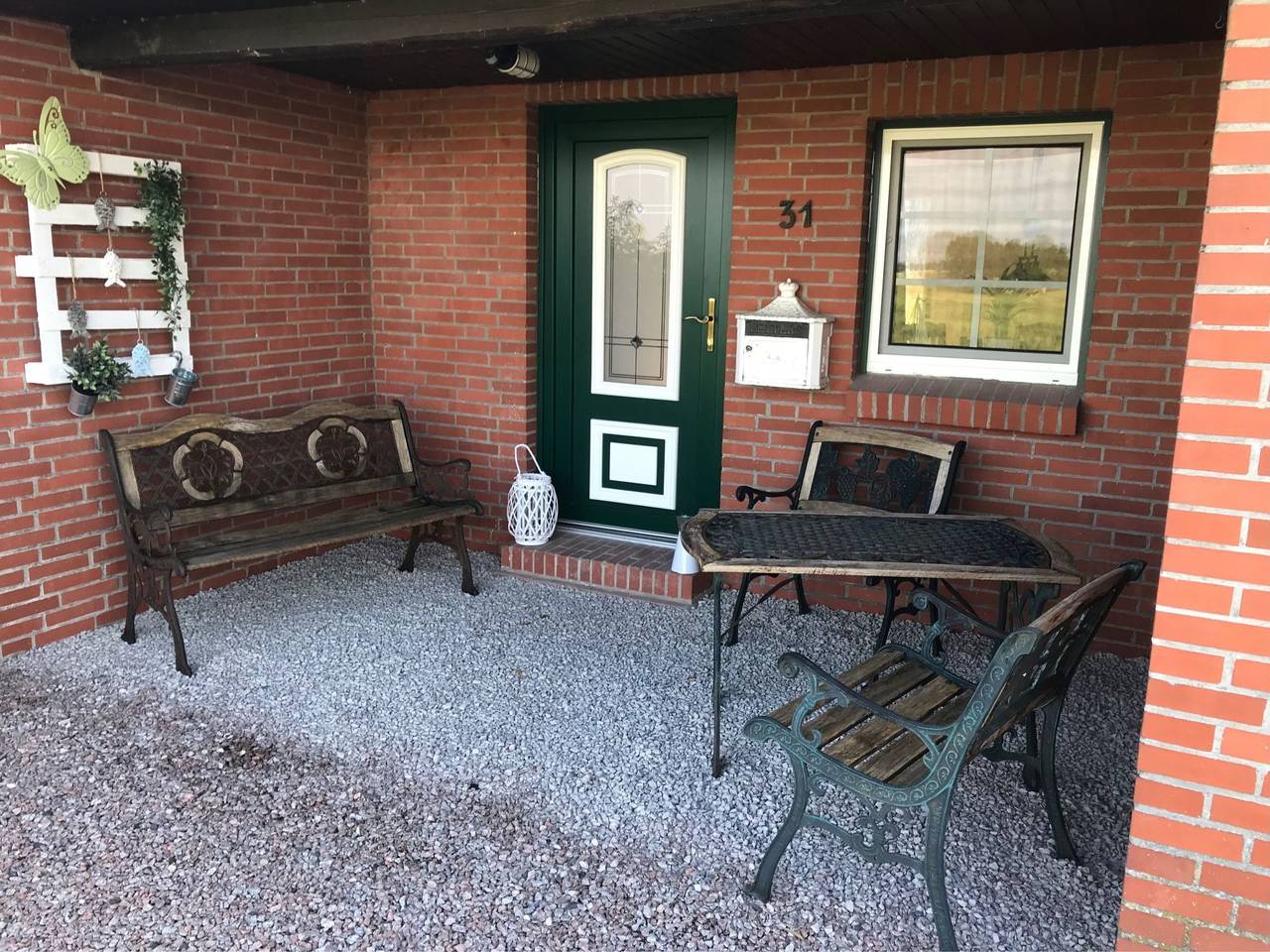 Gemütliches Reetdachhaus in Schleswig-Holstein in Neuendorf-Sachsenbande, Kreis Steinburg