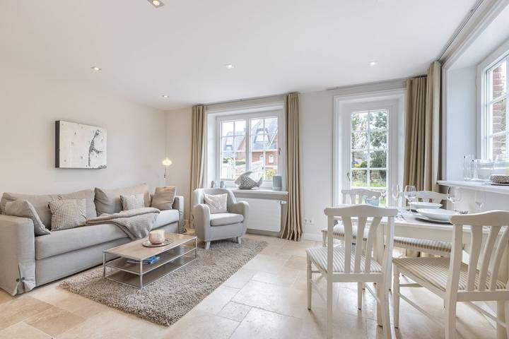 Ferienwohnung für 2 Personen, mit Terrasse und Garten in Munkmarsch