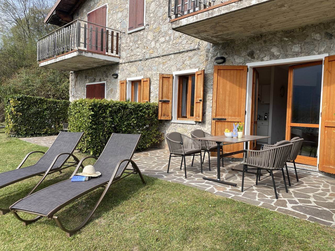 Ganze Wohnung, Ferienwohnung für 4 Personen mit Garten in Idro, Gardasee-Berge