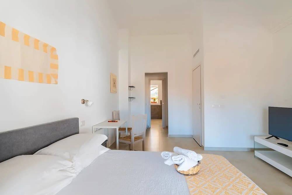 Longevity Room (I Centenari Longevity Rooms) - Accommodation 1 km from the beach in Lotzorai, Ogliastra Provinz