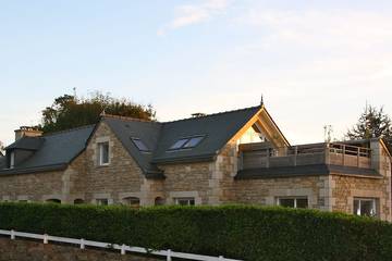 Location de vacances pour 11 personnes, avec terrasse et jardin à Saint-Quay-Portrieux