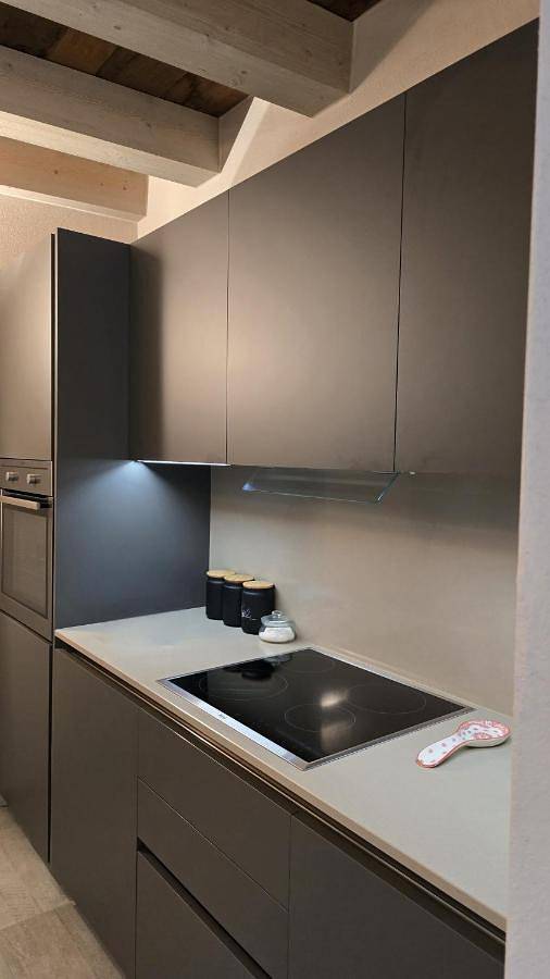 Gîte pour 7 personnes, avec vue sur le lac et balcon ainsi que vue et jardin dans Riva San Vitale - 4