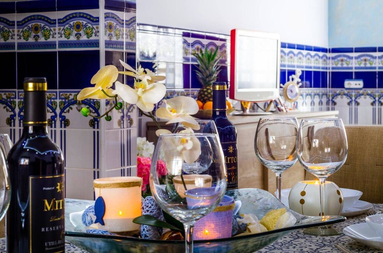 Five-Bedroom House in Platja del Perellonet - Recatí (El Perellonet), Valencia