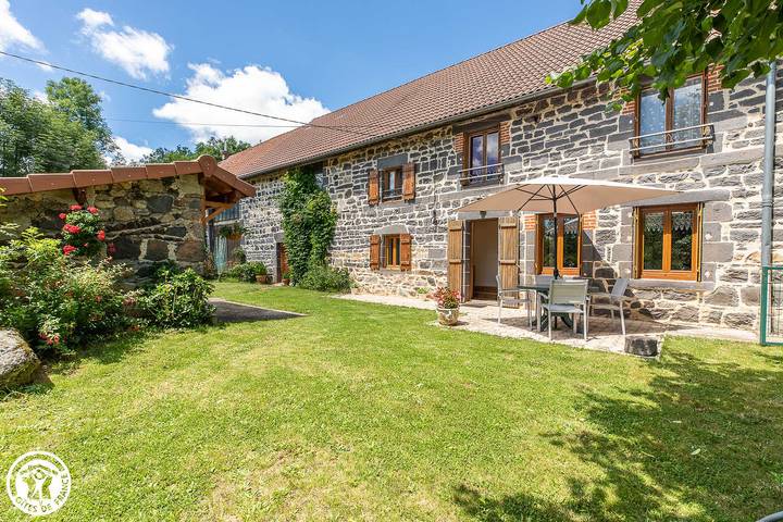 Gîte pour 5 personnes, avec Terrasse et Jardin