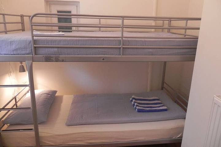 Apartamento entero, Apartamento de 4,5 habitaciones para hasta 10 personas, Internet inalámbrico in Hamburgo-Altona, Hamburgo