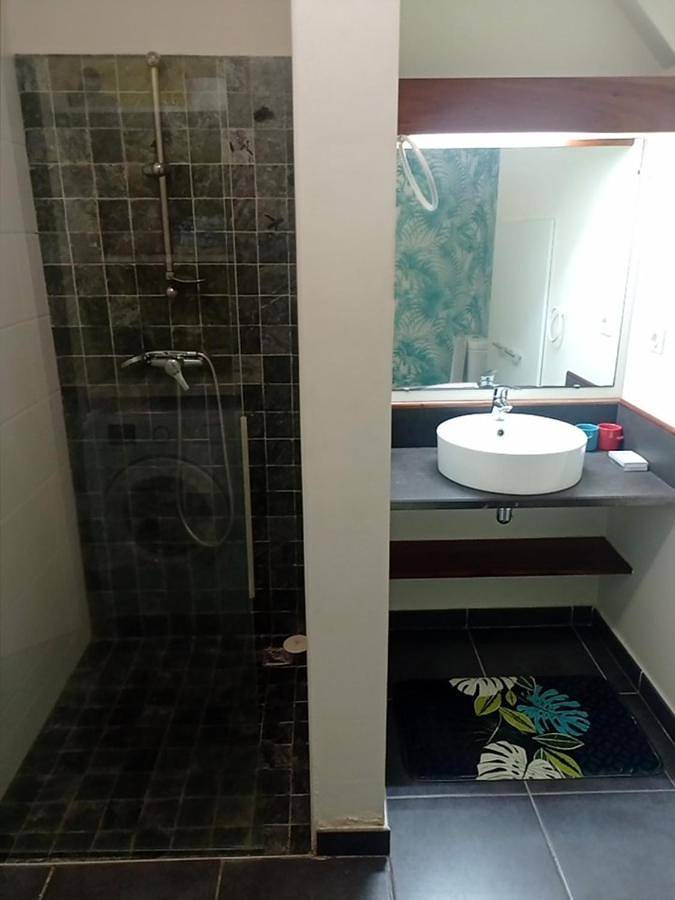 Gîte pour 4 personnes, avec balcon et vue dans Plage de Saint-Leu - 4