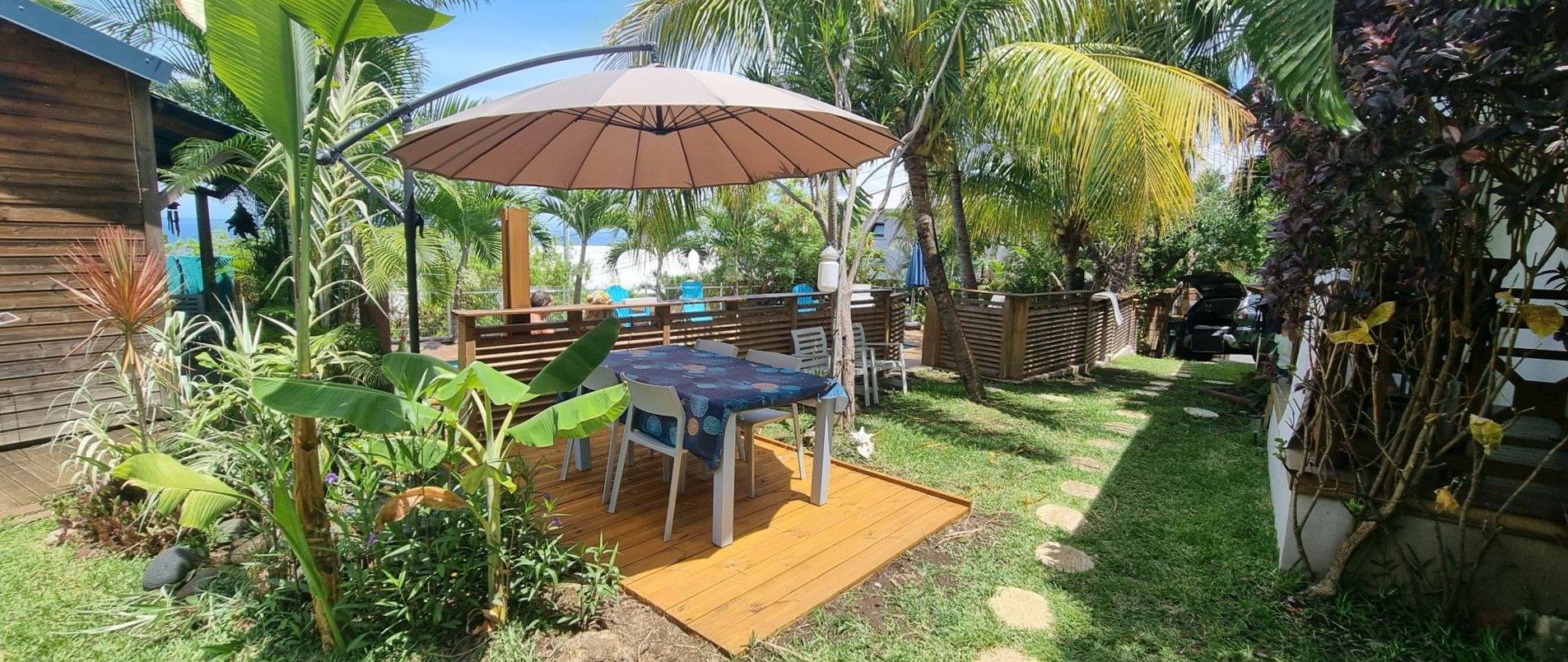 Studio le Bellier avec piscine au sel et vue mer in Saint-Leu, Île de la Réunion