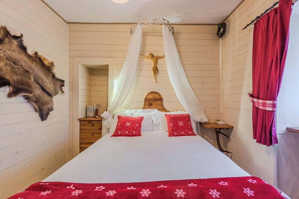 Wunderbares alleinstehendes Ferienhaus für 4 Personen mit Tv, Innenhof und Panoramablick in Massimeno, Adamello-Presanella-Alpen