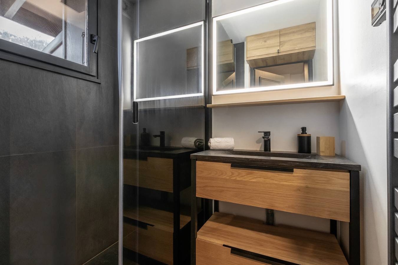 Appartement entier, Kinabalu - Rénové & Vue Mont-Blanc in Les Houches, Massif du Mont-Blanc