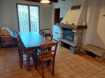Gîte pour 4 personnes, avec jardin à Thorame-Basse