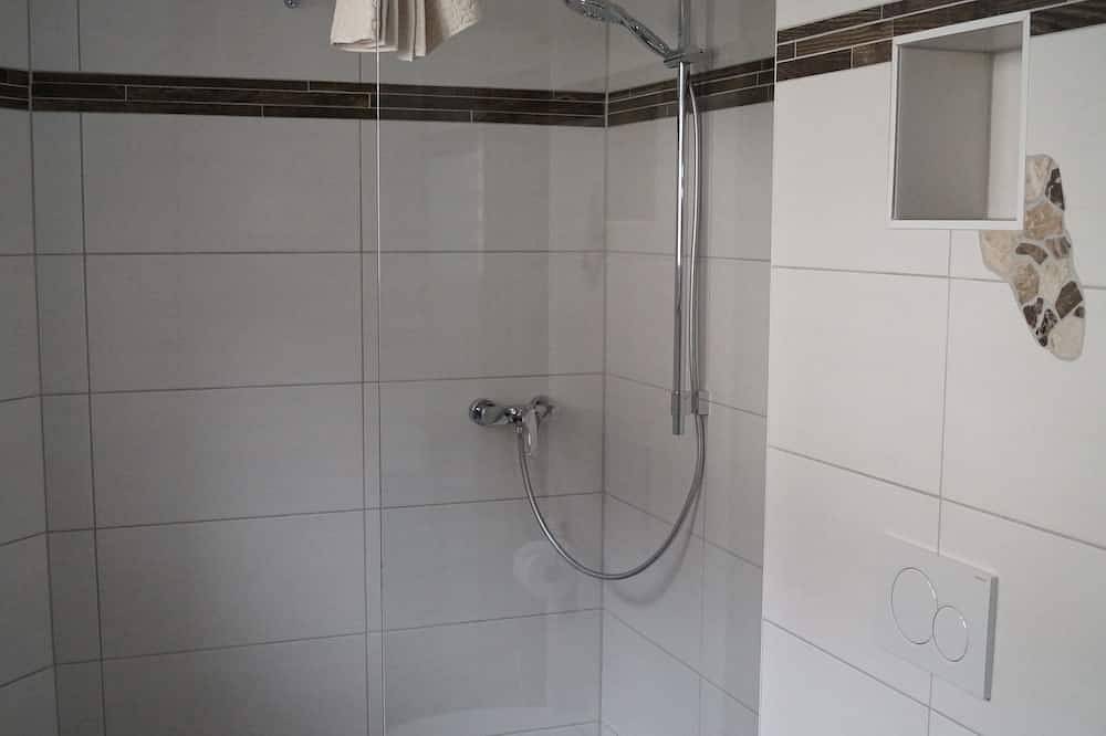 Ganze Wohnung, Ferienwohnung Abendrot, 35 qm Erdgeschoss, 1 separates Schlafzimmer in Höslwang, Chiemsee