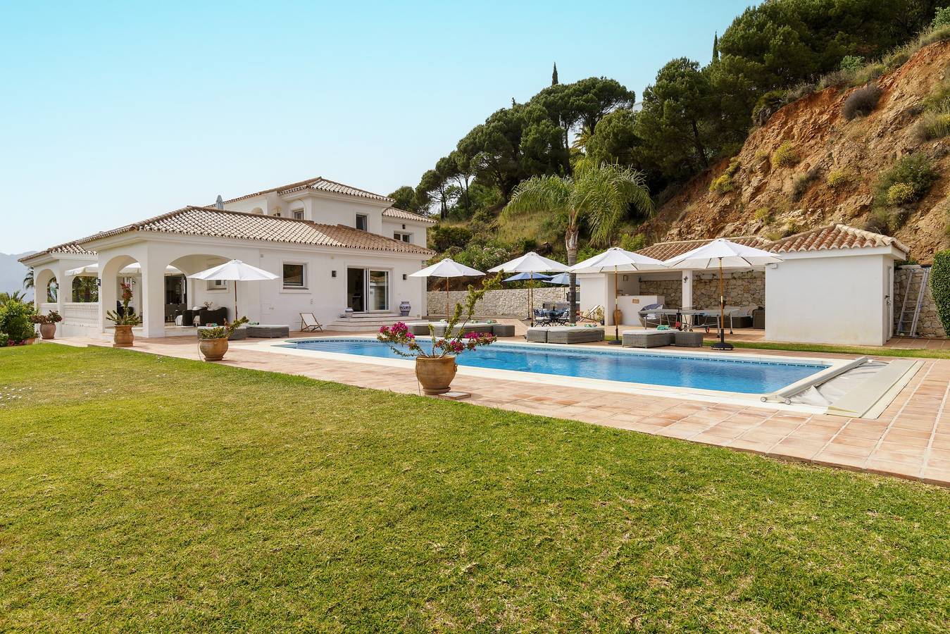Villa 'Mirador De Valtocado' met Zeezicht, Wi-Fi en Airconditioning in Urbanización Pueblo Valtocado, Mijas