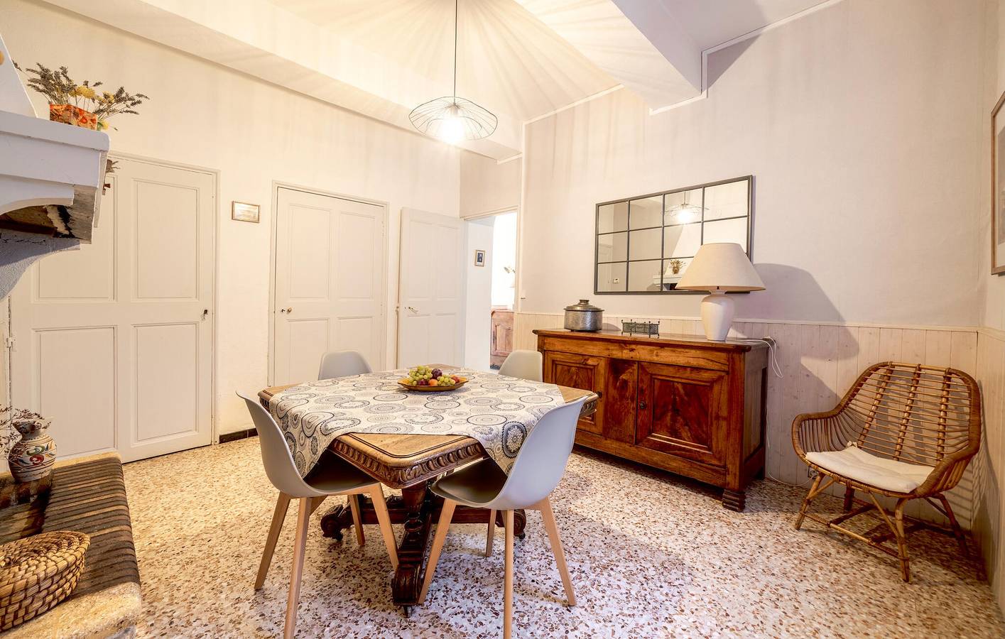 Gartenoase 200 m vom Stadtzentrum Jonquerettes entfernt in Jonquerettes, Vaucluse