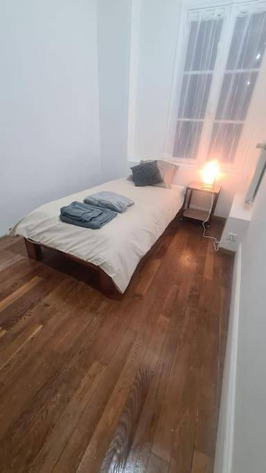 Appartement entier, Three-Bedroom Apartment in Troyes, Aube