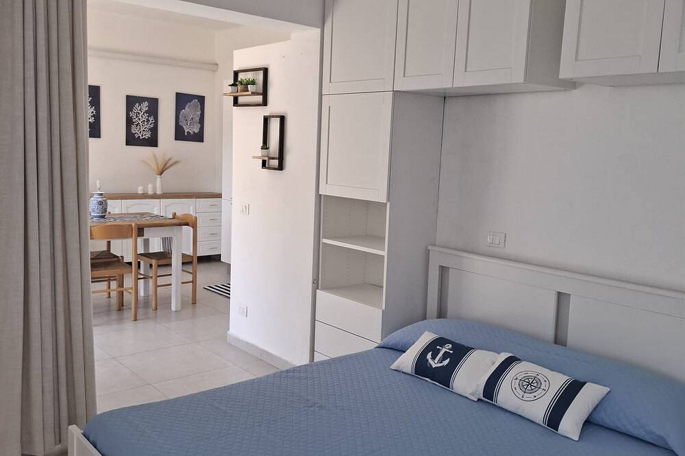 Apartamento entero, Apartamento 'Montemare' con Jardín Privado, Wi-Fi y Aire Acondicionado in Ameglia, Municipio de Ameglia