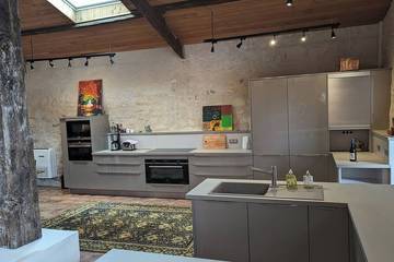Gîte pour 8 personnes, avec terrasse et jardin à Soyaux