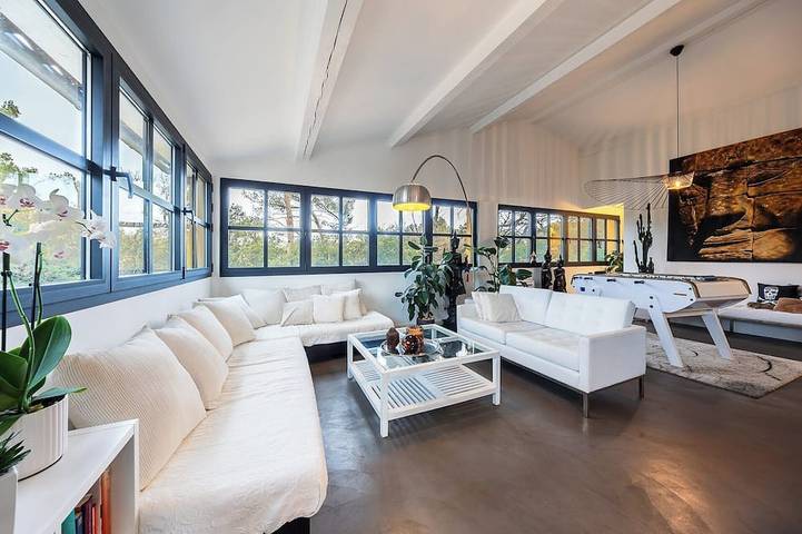 Location de vacances pour 9 personnes, avec jardin, animaux acceptés à Belcodène - 4