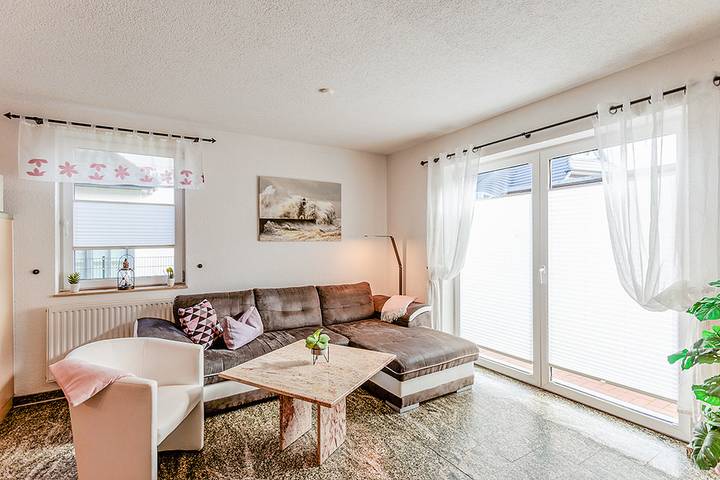 Ferienhaus für 6 Personen, mit Terrasse und Garten sowie Sauna in Zingst - 2